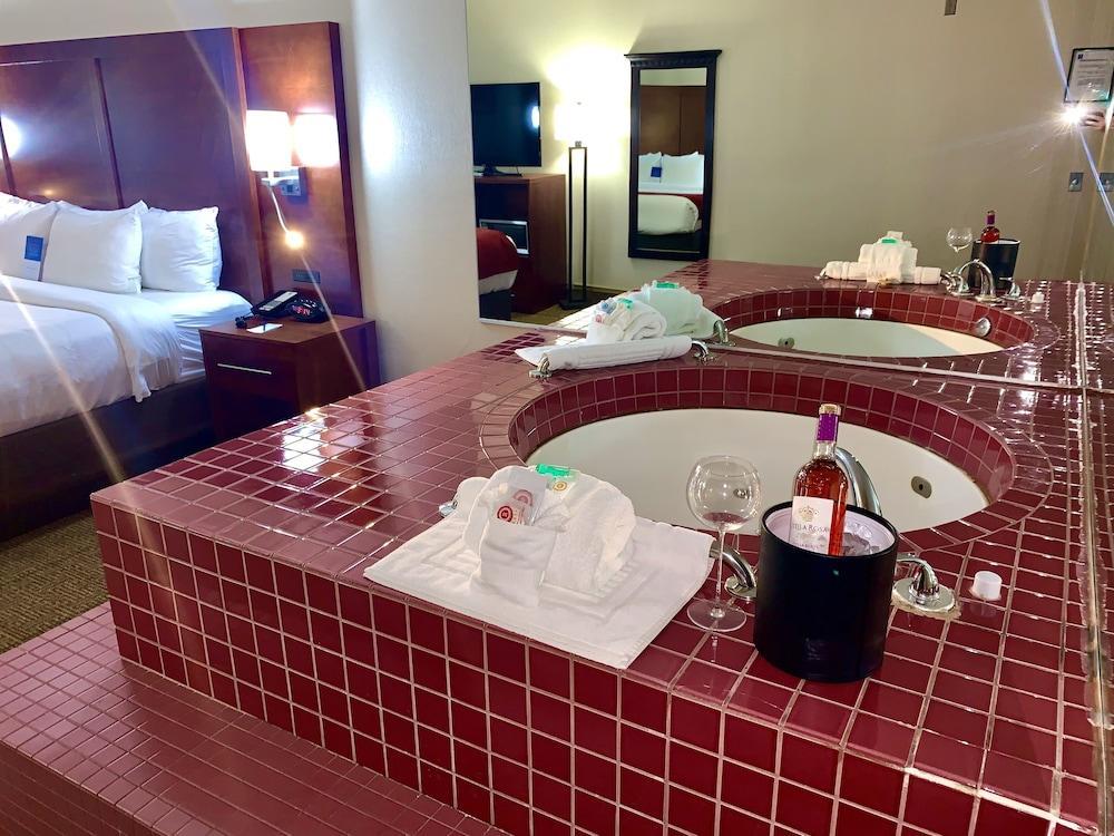 Comfort San Diego North County Inn 2*