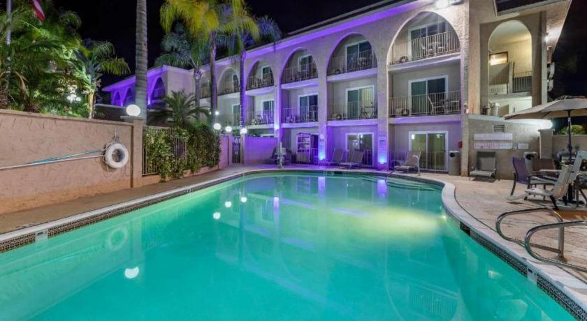 Inn Comfort San Diego North County 2*