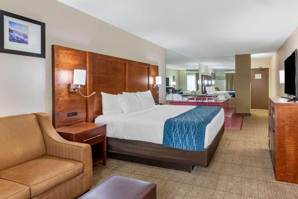 Comfort San Diego North County Inn 2*