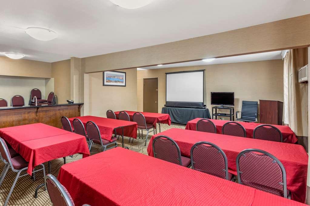 Comfort San Diego North County Inn 2*