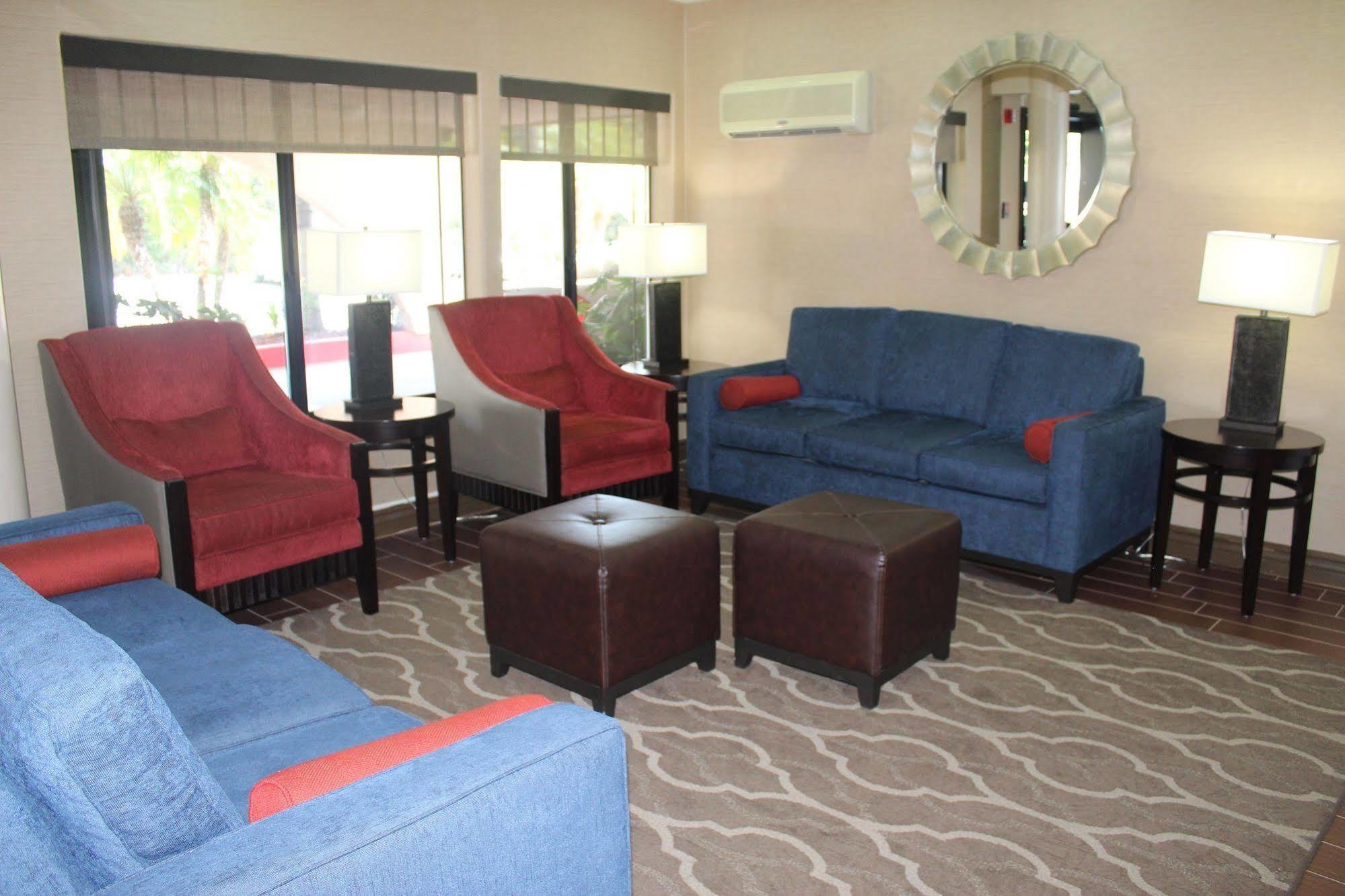 Comfort San Diego North County 2*