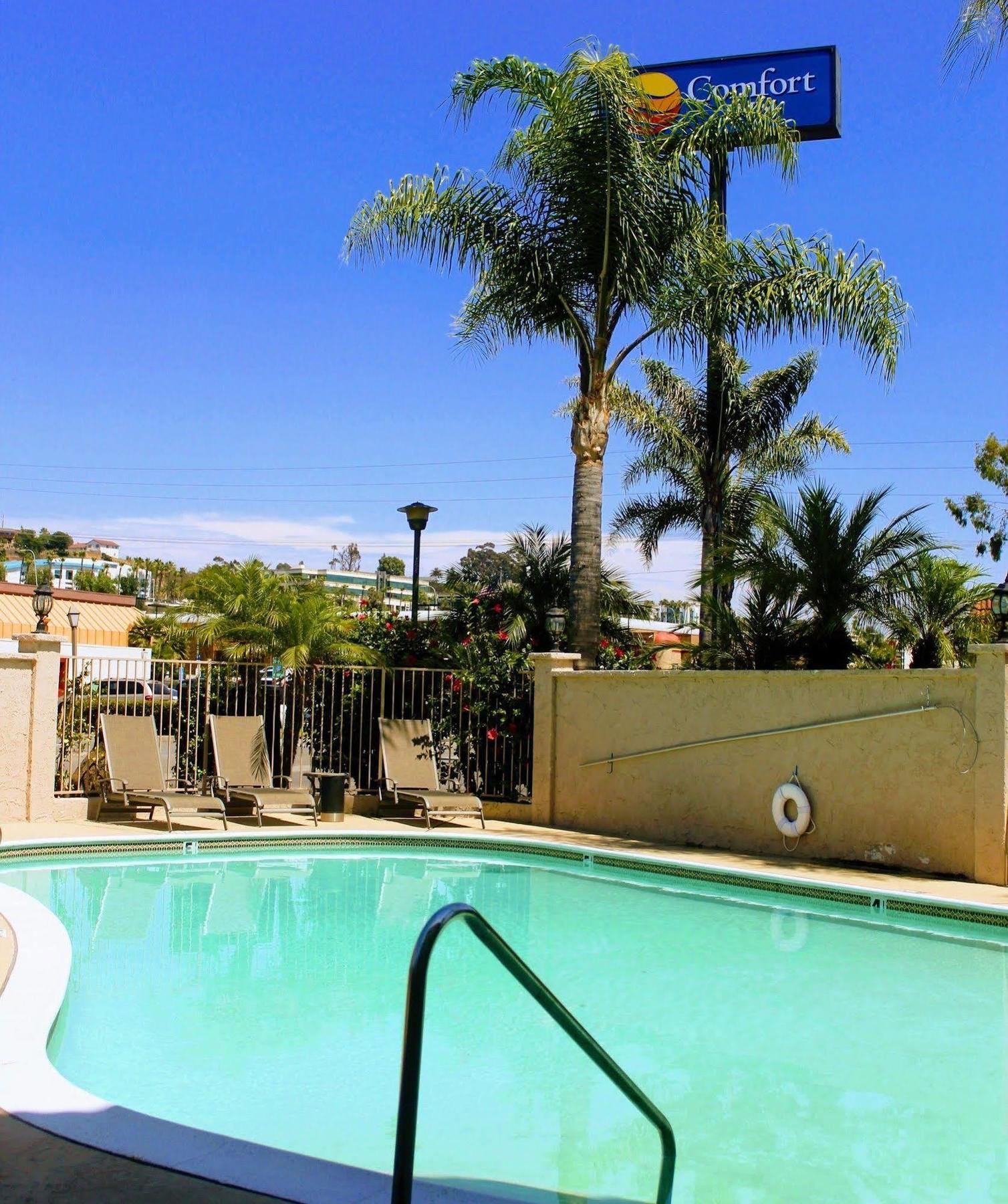 Comfort San Diego North County 2*